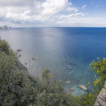 Capo Bianco Вилла