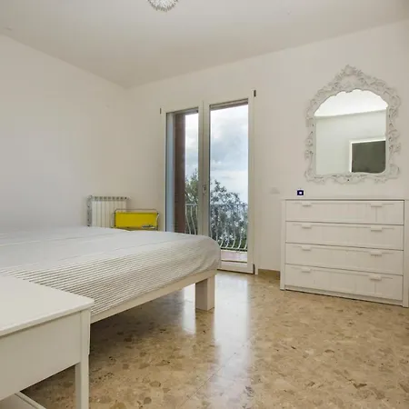 Capo Bianco Вилла Портоферрайо